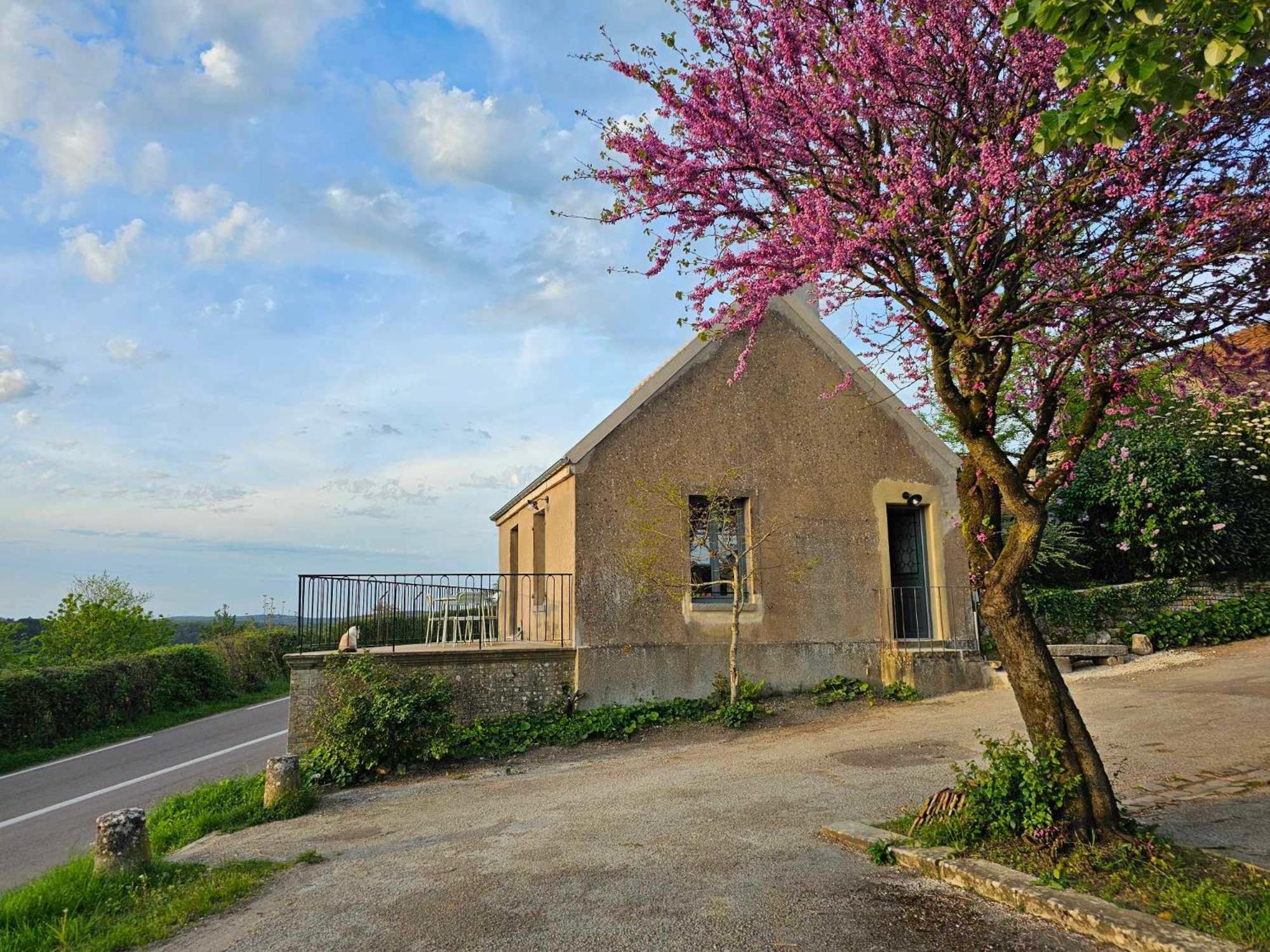 Gite Au Pied De La Colline Vezelay Luaran gambar
